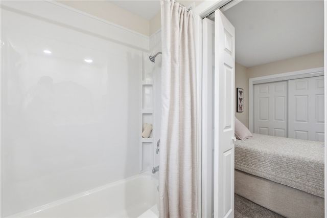 1067 Harvard Avenue, Fairborn, OH 45324
