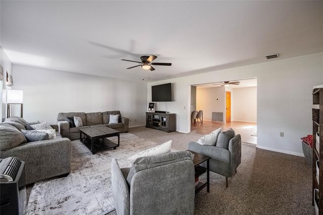 5905 WHISPERING PINES ROAD, Lakeland, FL 33811