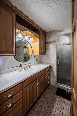 5905 WHISPERING PINES ROAD, Lakeland, FL 33811