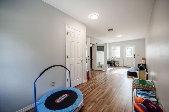 5905 WHISPERING PINES ROAD, Lakeland, FL 33811