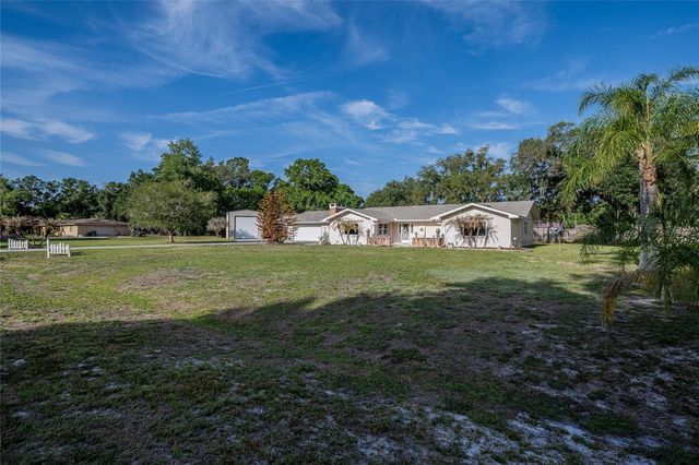 5905 WHISPERING PINES ROAD, Lakeland, FL 33811