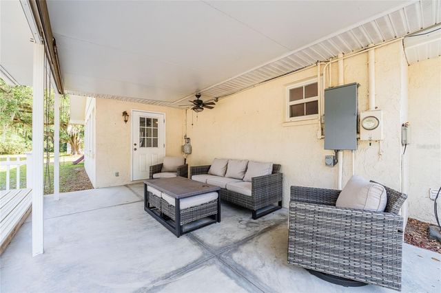 5905 WHISPERING PINES ROAD, Lakeland, FL 33811