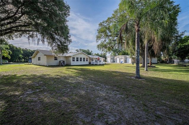 5905 WHISPERING PINES ROAD, Lakeland, FL 33811