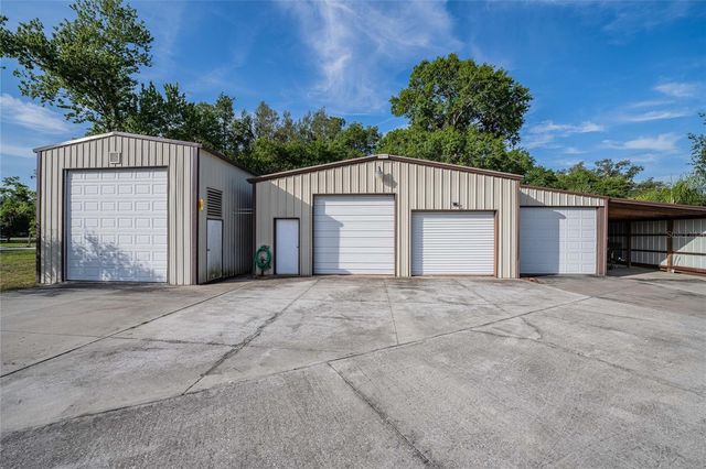 5905 WHISPERING PINES ROAD, Lakeland, FL 33811