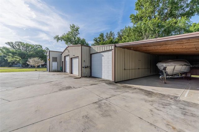 5905 WHISPERING PINES ROAD, Lakeland, FL 33811