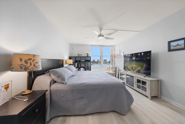 400 ISLAND WAY 904, Clearwater Beach, FL 33767