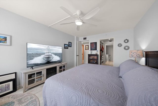 400 ISLAND WAY 904, Clearwater Beach, FL 33767