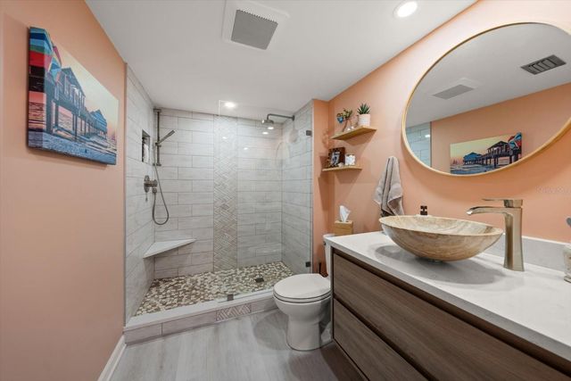 400 ISLAND WAY 904, Clearwater Beach, FL 33767