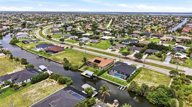 2509 Surfside BLVD, Cape Coral, FL 33914