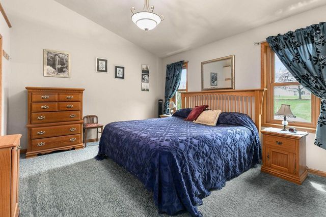 W6423 BOONESBOROUGH DRIVE, Greenville, WI 54942