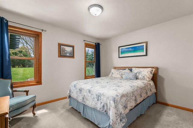 W6423 BOONESBOROUGH DRIVE, Greenville, WI 54942