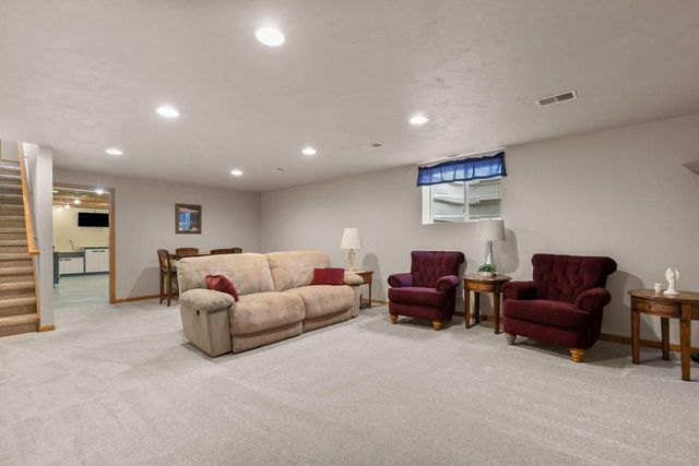W6423 BOONESBOROUGH DRIVE, Greenville, WI 54942
