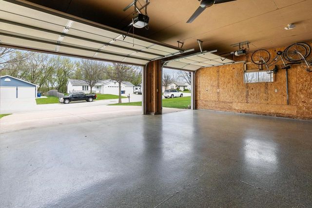 W6423 BOONESBOROUGH DRIVE, Greenville, WI 54942