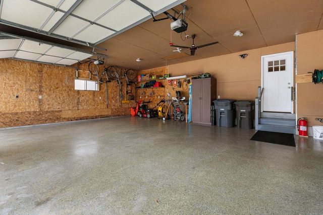 W6423 BOONESBOROUGH DRIVE, Greenville, WI 54942