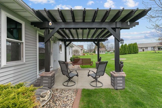 W6423 BOONESBOROUGH DRIVE, Greenville, WI 54942