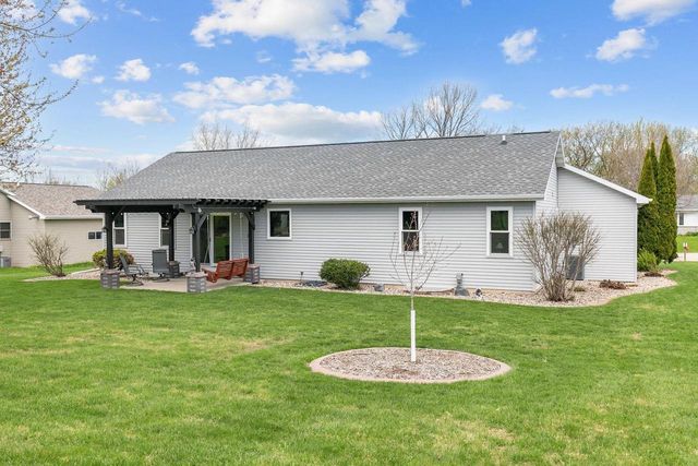 W6423 BOONESBOROUGH DRIVE, Greenville, WI 54942