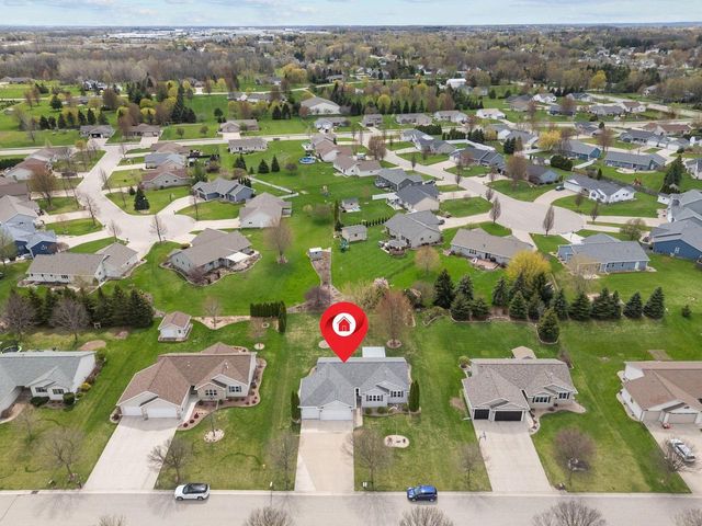 W6423 BOONESBOROUGH DRIVE, Greenville, WI 54942