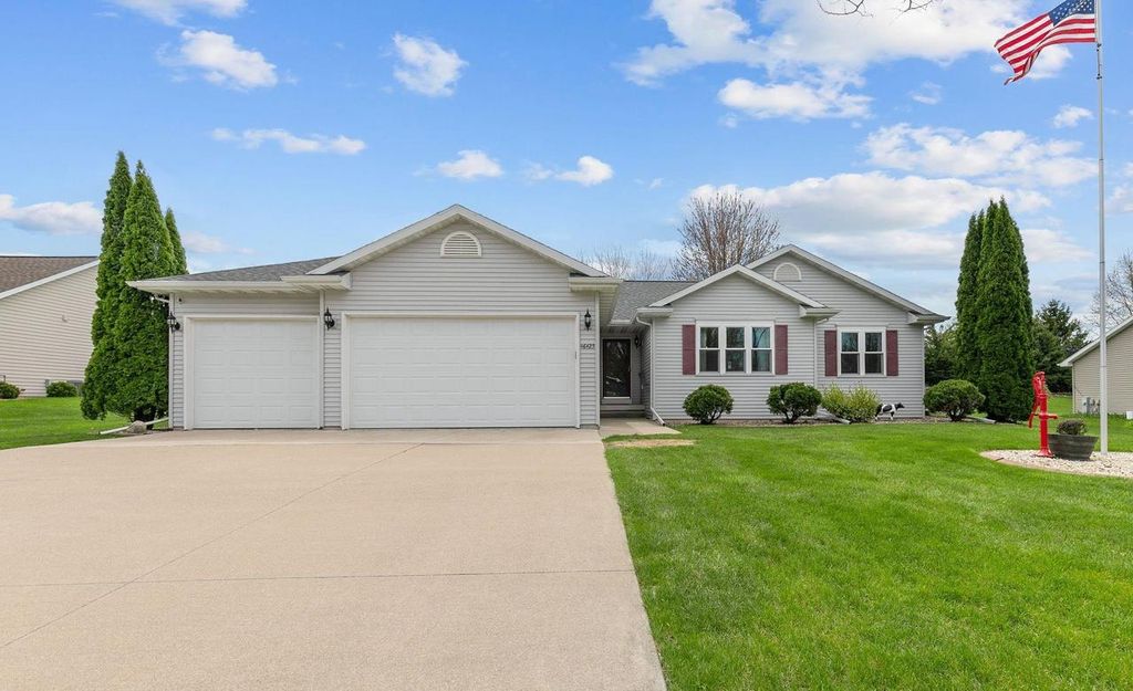W6423 BOONESBOROUGH DRIVE, Greenville, WI 54942