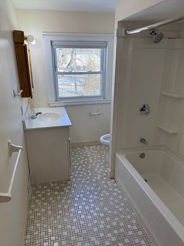 96 Plymouth St 1, Abington, MA 02351