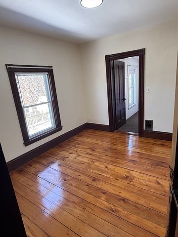 96 Plymouth St 1, Abington, MA 02351