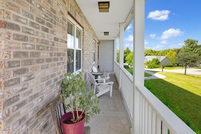 N5181 Union Hill ROAD, Oconomowoc, WI 53066