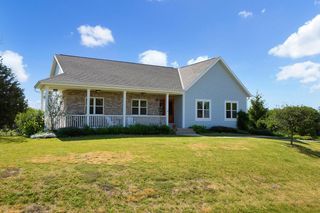 N5181 Union Hill ROAD, Oconomowoc, WI 53066