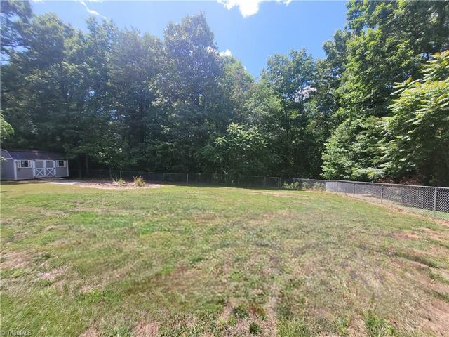 1063 Frans Road, Westfield, NC 27053