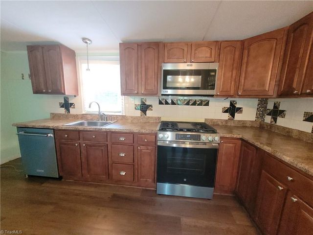 1063 Frans Road, Westfield, NC 27053