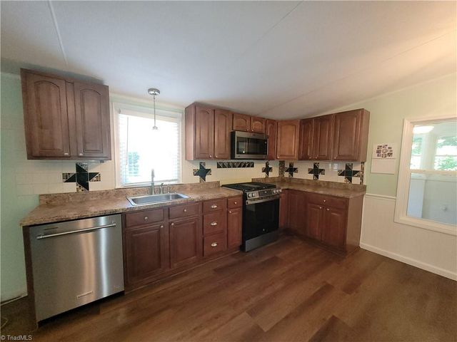 1063 Frans Road, Westfield, NC 27053