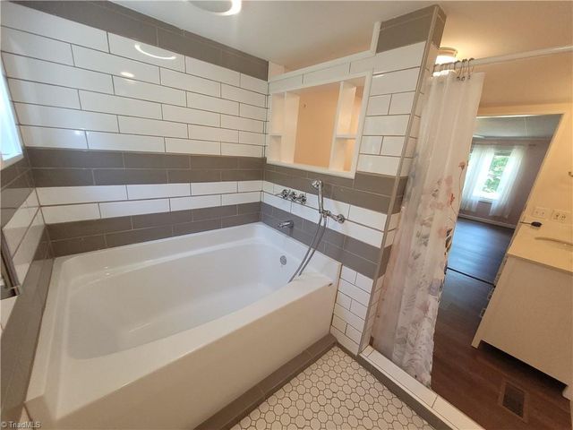 1063 Frans Road, Westfield, NC 27053