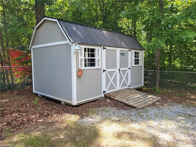 1063 Frans Road, Westfield, NC 27053