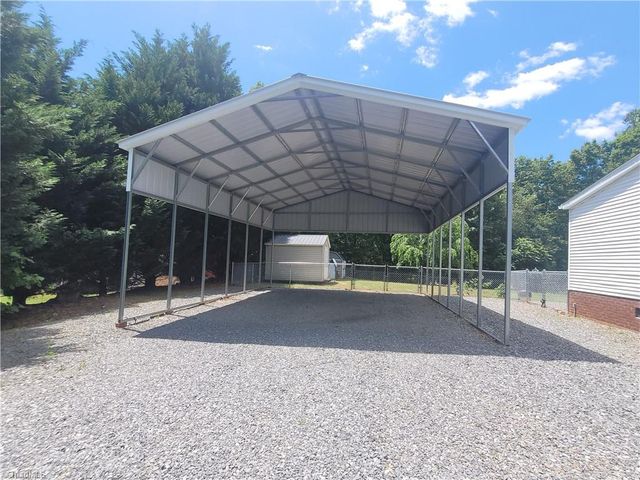 1063 Frans Road, Westfield, NC 27053