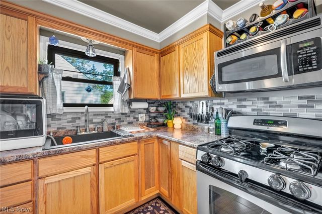 312 Linwood Street, Cuyahoga Falls, OH 44221