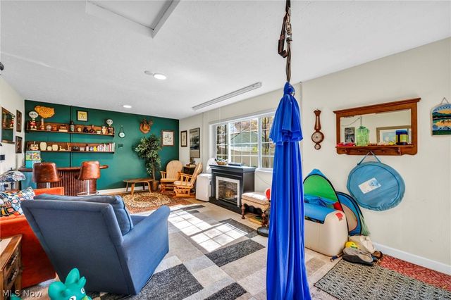 312 Linwood Street, Cuyahoga Falls, OH 44221