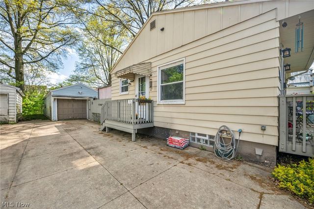 312 Linwood Street, Cuyahoga Falls, OH 44221