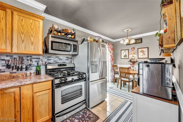 312 Linwood Street, Cuyahoga Falls, OH 44221
