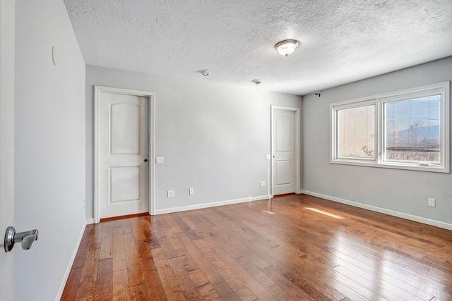 1301 Rio Rancho Drive SE B, Rio Rancho, NM 87124