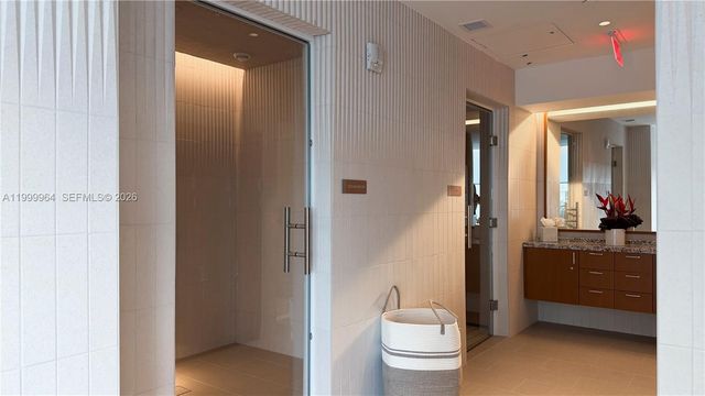 175 SE 25th Rd 1501, Miami, FL 33129