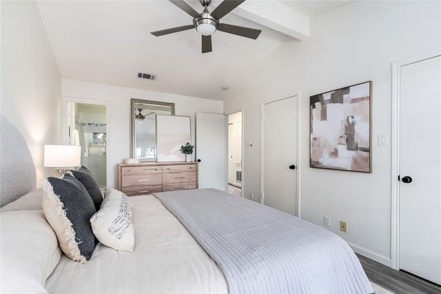 2215 Post RD 2084, Austin, TX 78704