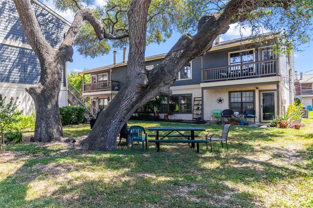 2215 Post RD 2084, Austin, TX 78704