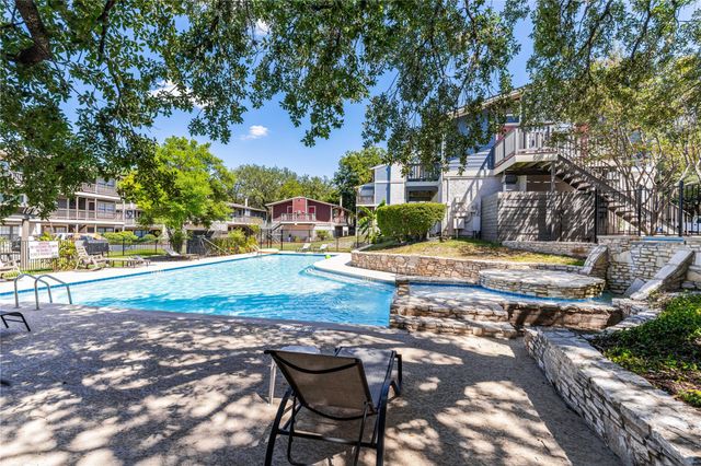 2215 Post RD 2084, Austin, TX 78704