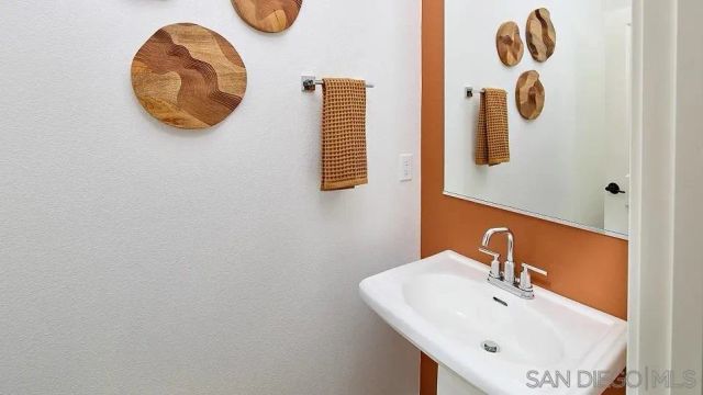 2103 Zima 2, Chula Vista, CA 91911