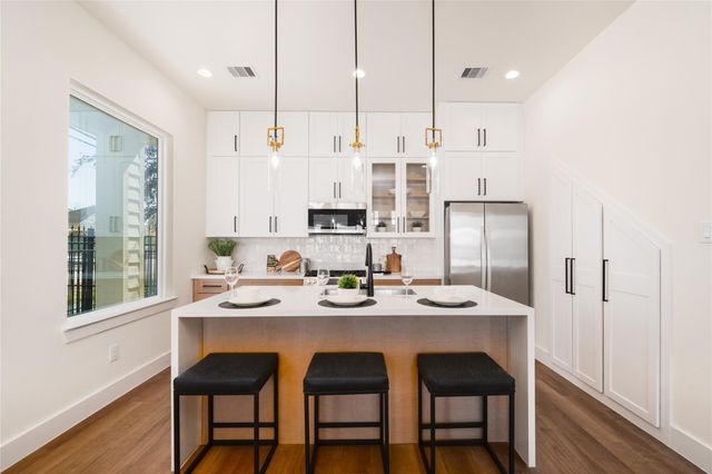 8907 Knoll Branch Dr Drive, Houston, TX 77080