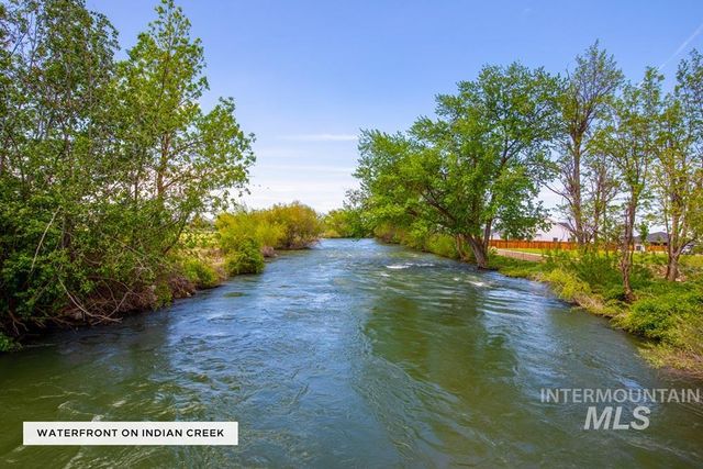 2141 E Thea Dr, Kuna, ID 83634