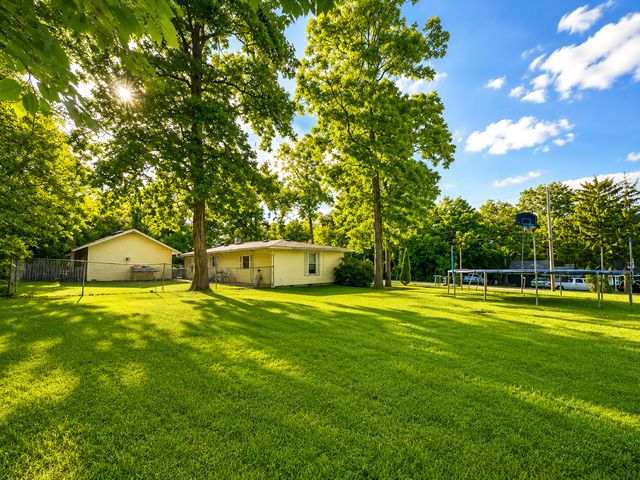 11538 W Oak Drive, Beach Park, IL 60099