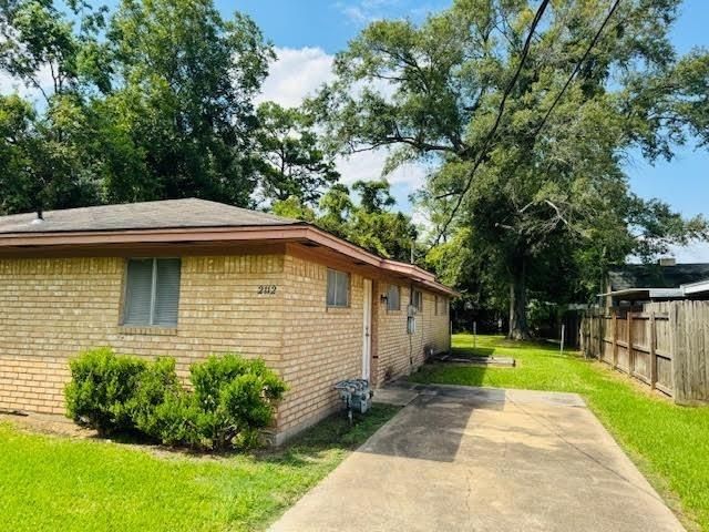 2112 Houston Street 2114, Orange, TX 77630