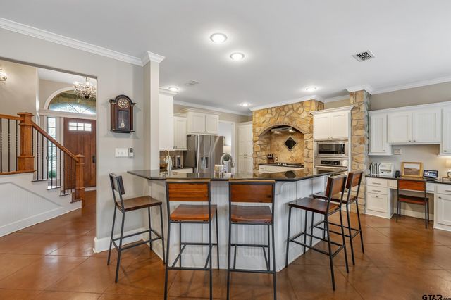 7752 Lamp Post Cove, Tyler, TX 75703