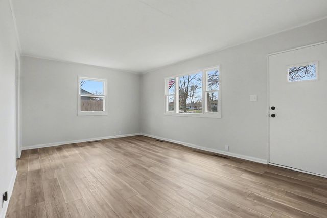 912 N Midland Avenue, Joliet, IL 60435