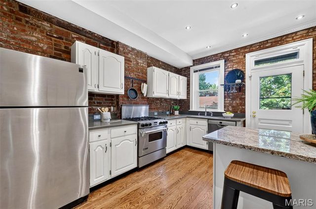 3671 Humphrey Street, St Louis, MO 63116