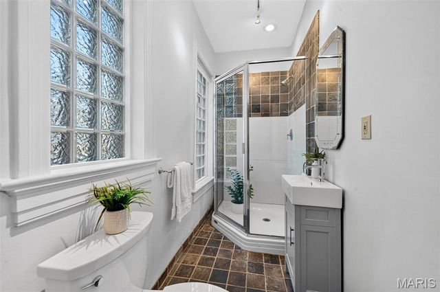 3671 Humphrey Street, St Louis, MO 63116